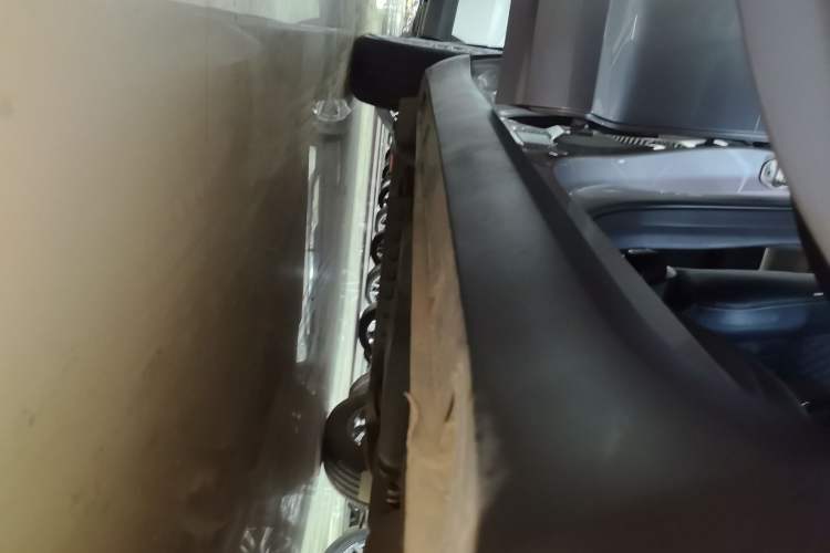Used Geely Auto Jiajie 2023 Geely Jiaji L 1.5TD DCT Comfort Edition Right Side Sill