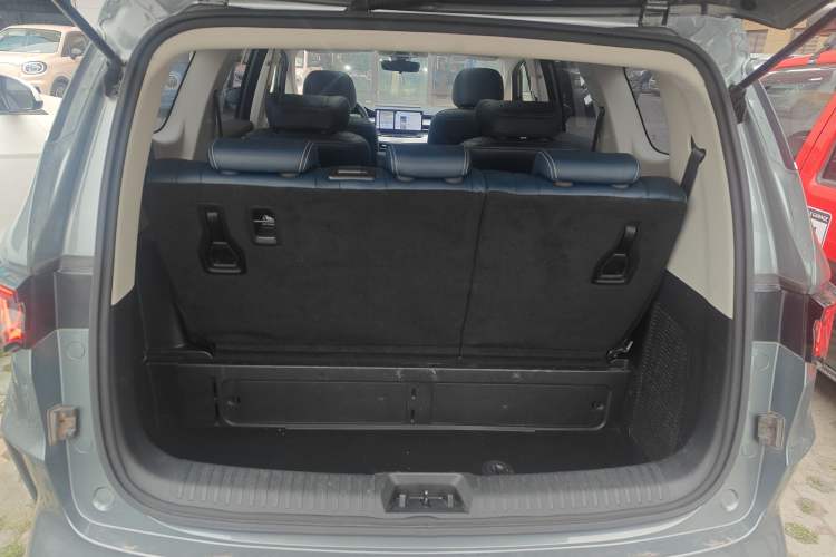 Used Geely Auto Jiajie 2023 Geely Jiaji L 1.5TD DCT Luxury Model Trunk