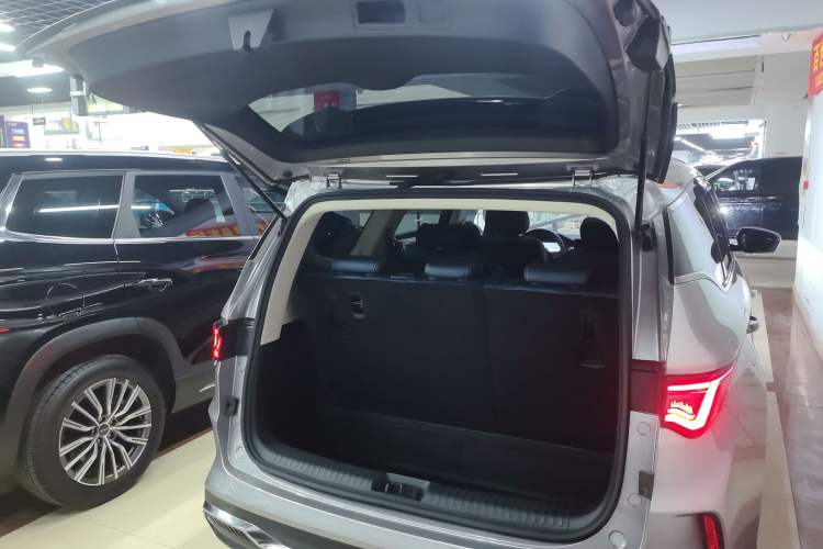 Used Geely Auto Jiajie 2023 Geely Jiaji L 1.5TD DCT Comfort Edition Trunk