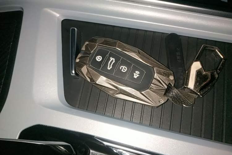 Used Geely Auto Jiajie 2023 Geely Jiaji L 1.5TD DCT Luxury Model Vehicle Key