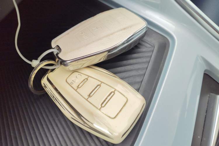 Used Geely Auto Jiajie 2023 Geely Jiaji L 1.5TD DCT Luxury Model Vehicle Key