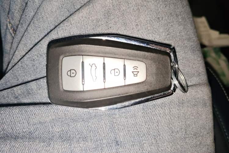 Used Geely Auto Jiajie 2023 Geely Jiaji L 1.5TD DCT Luxury Model Vehicle Key