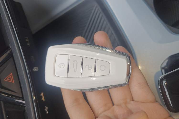Used Geely Auto Jiajie 2023 Geely Jiaji L 1.5TD DCT Luxury Model Vehicle Key