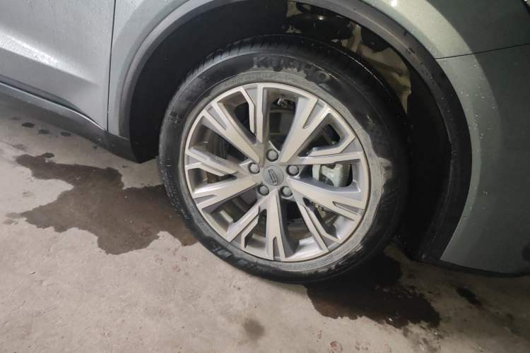 Used Geely Auto Jiajie 2023 Geely Jiaji L 1.5TD DCT Luxury Model Right Front Wheel Hub