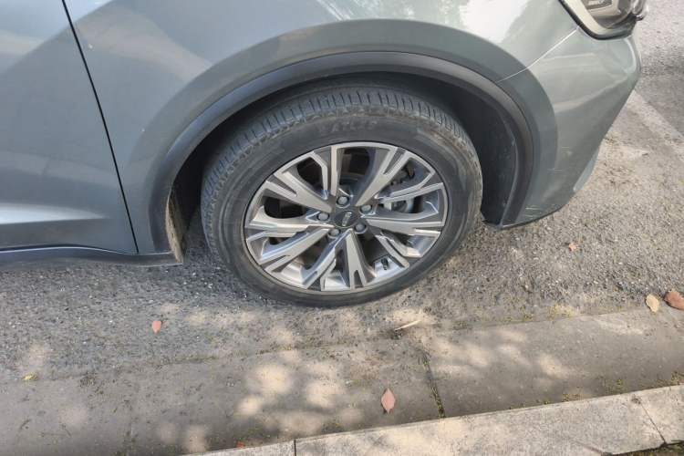 Used Geely Auto Jiajie 2023 Geely Jiaji L 1.5TD DCT Luxury Model Right Front Wheel Hub