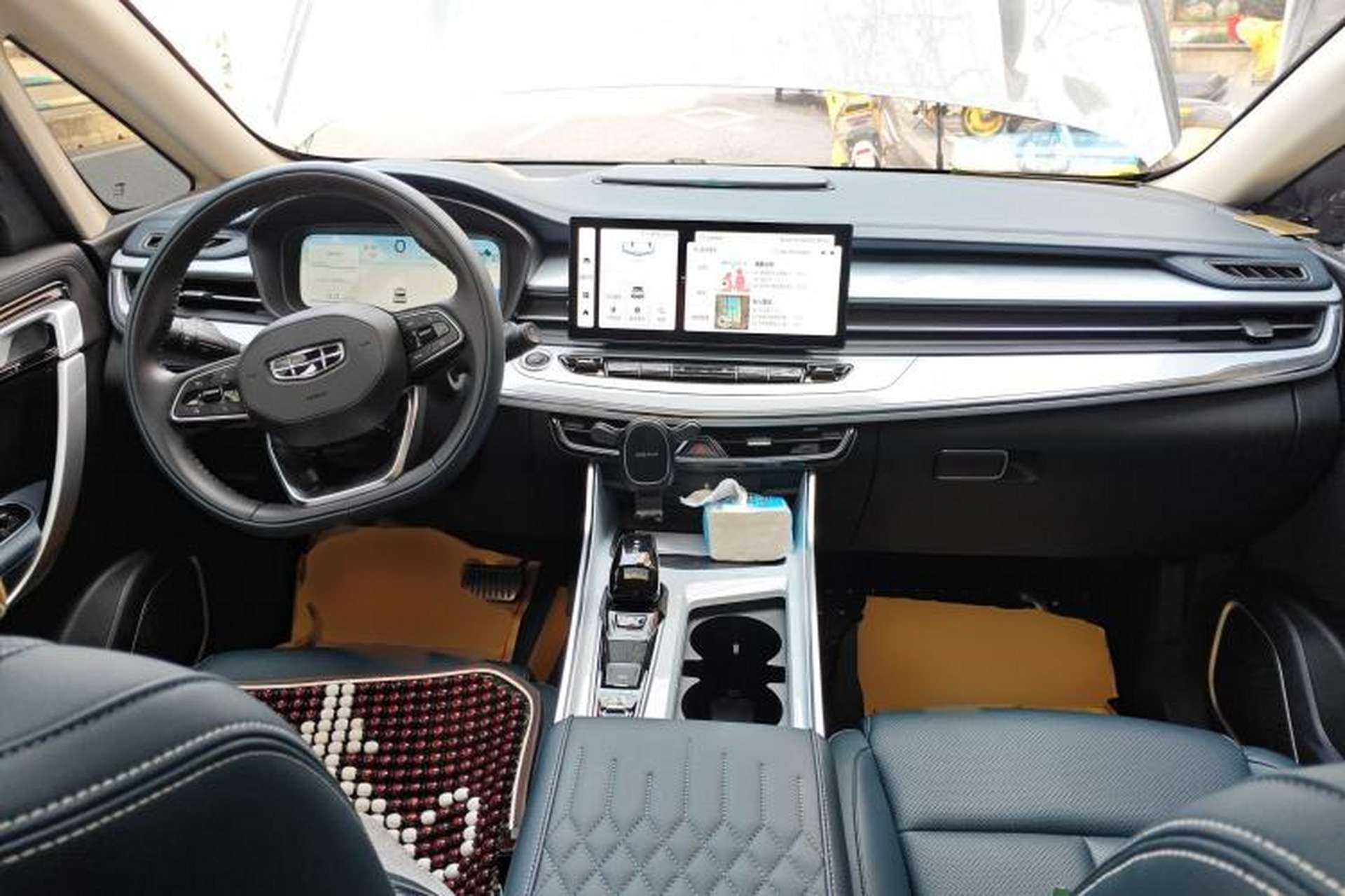 Used Geely Auto Jiajie 2023 Geely Jiaji L 1.5TD DCT Comfort Edition Center Console