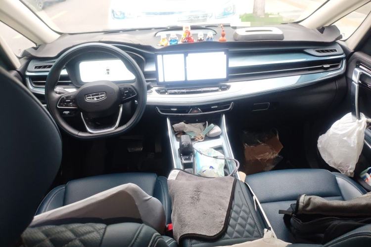 Used Geely Auto Jiajie 2023 Geely Jiaji L 1.5TD DCT Luxury Model Center Console