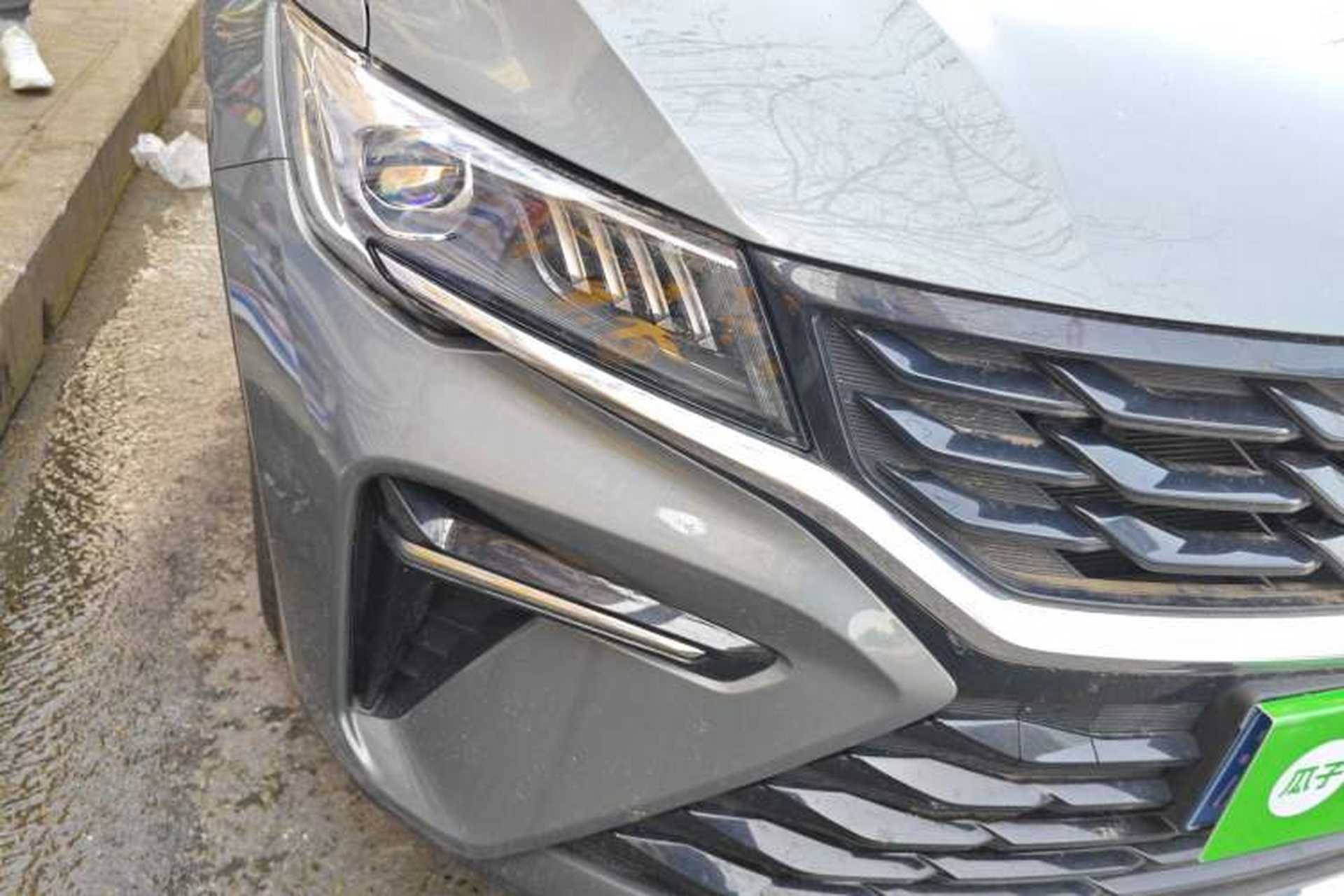 Used Geely Auto Jiajie 2023 Geely Jiaji L 1.5TD DCT Comfort Edition Right Front Headlight