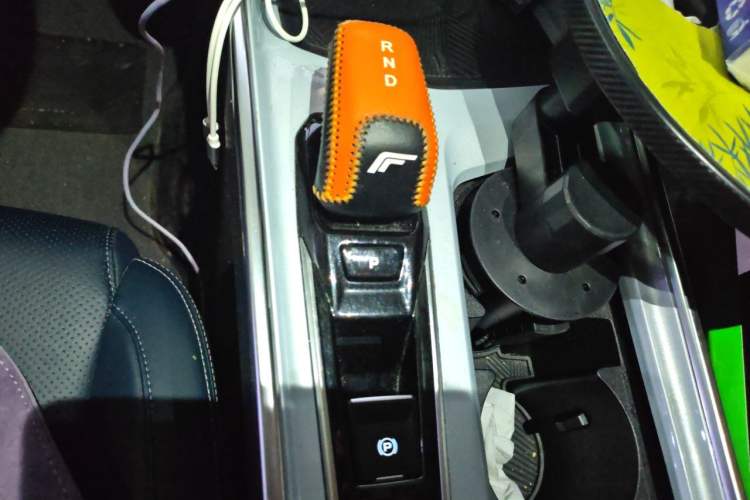 Used Geely Auto Jiajie 2023 Geely Jiaji L 1.5TD DCT Luxury Model Gear Lever
