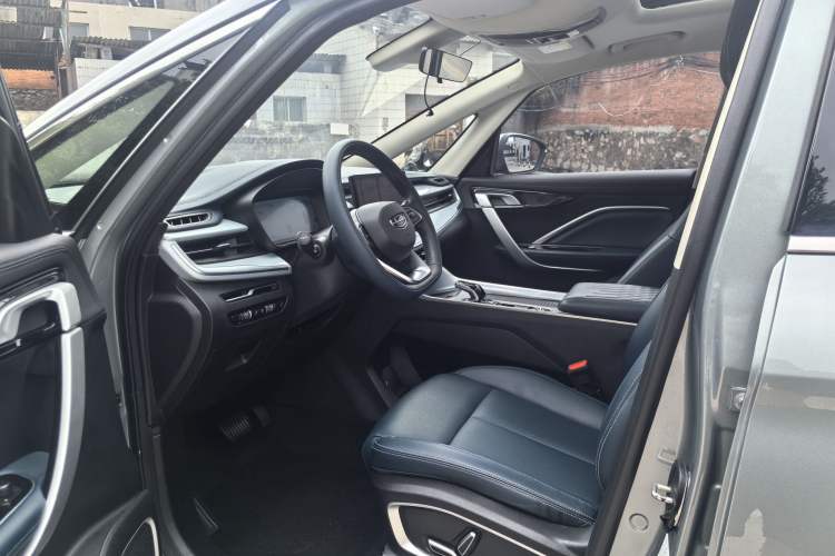 Used Geely Auto Jiajie 2023 Geely Jiaji L 1.5TD DCT Luxury Model Interior 2