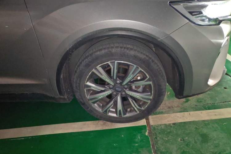 Used Geely Auto Jiajie 2023 Geely Jiaji L 1.5TD DCT Luxury Model Right Front Wheel Hub