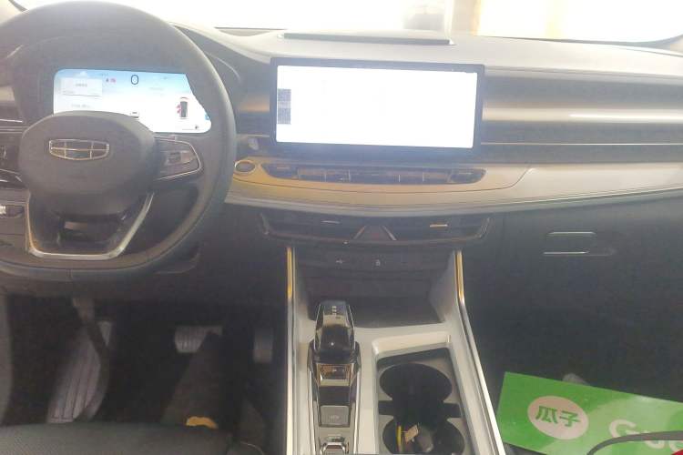 Used Geely Auto Jiajie 2023 Geely Jiaji L 1.5TD DCT Comfort Edition Audio And AC Panel