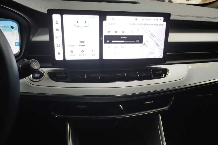 Used Geely Auto Jiajie 2023 Geely Jiaji L 1.5TD DCT Comfort Edition Audio And AC Panel