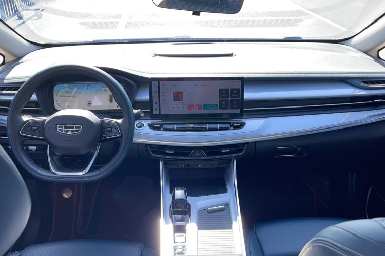 Used Geely Auto Jiajie 2023 Geely Jiaji L 1.5TD DCT Luxury Model Center Console
