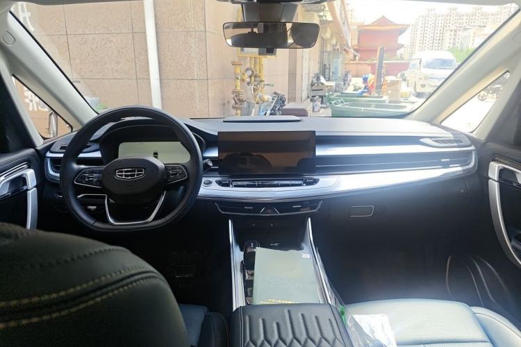 Used Geely Auto Jiajie 2023 Geely Jiaji L 1.5TD DCT Comfort Edition Center Console