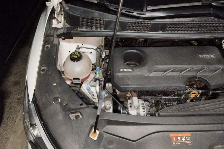 Used Geely Auto Jiajie 2023 Geely Jiaji L 1.5TD DCT Luxury Model Engine Bay Right