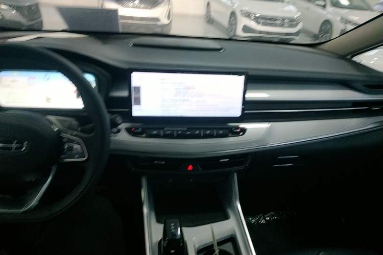 Used Geely Auto Jiajie 2023 Geely Jiaji L 1.5TD DCT Comfort Edition Interior 2