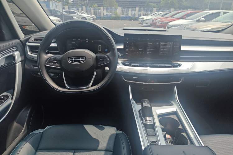 Used Geely Auto Jiajie 2023 Geely Jiaji L 1.5TD DCT Comfort Edition Interior 4