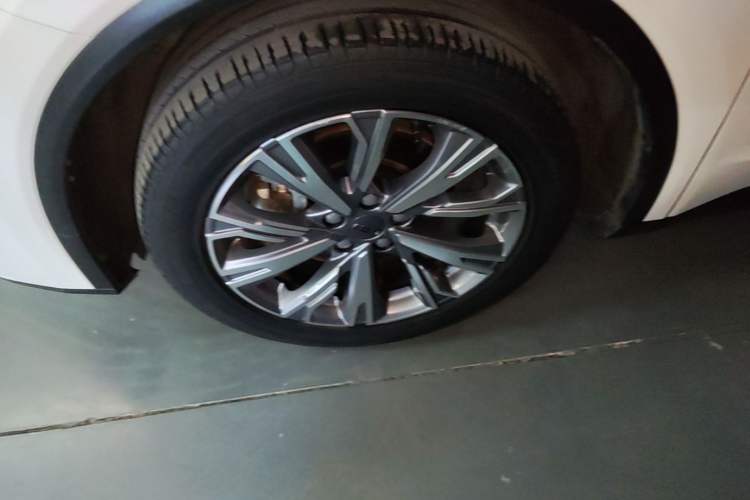 Used Geely Auto Jiajie 2023 Geely Jiaji L 1.5TD DCT Luxury Model Left Front Wheel Hub