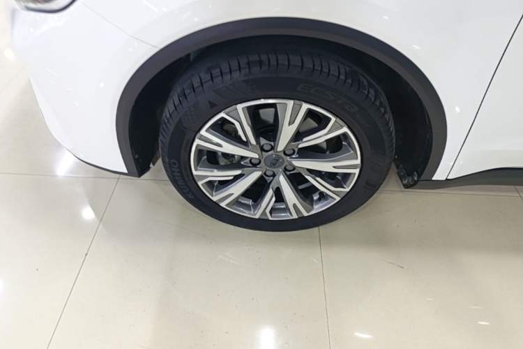 Used Geely Auto Jiajie 2023 Geely Jiaji L 1.5TD DCT Luxury Model Left Front Wheel Hub
