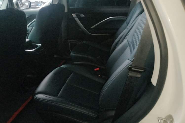 Used Geely Auto Jiajie 2023 Geely Jiaji L 1.5TD DCT Luxury Model Left Rear Seat