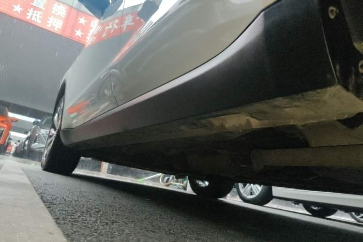 Used Geely Auto Jiajie 2023 Geely Jiaji L 1.5TD DCT Luxury Model Left Side Sill