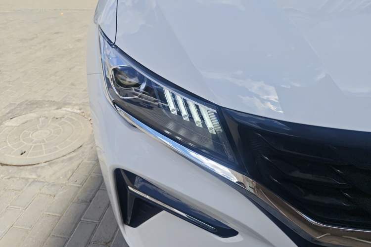 Used Geely Auto Jiajie 2023 Geely Jiaji L 1.5TD DCT Comfort Edition Right Front Headlight