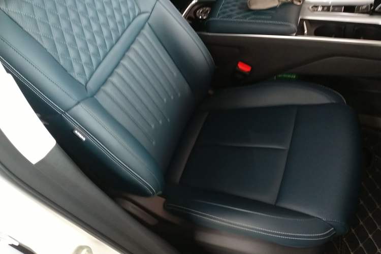 Used Geely Auto Jiajie 2023 Geely Jiaji L 1.5TD DCT Luxury Model Right Front Seat