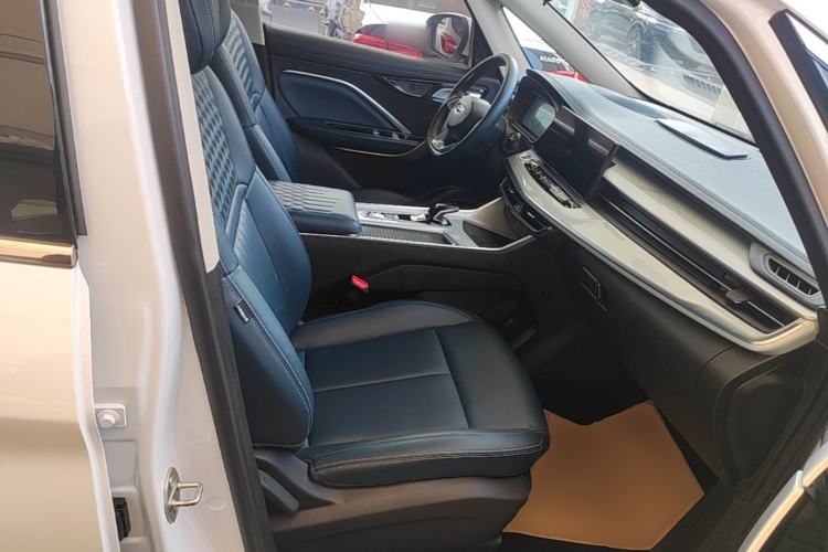 Used Geely Auto Jiajie 2023 Geely Jiaji L 1.5TD DCT Luxury Model Right Front Seat