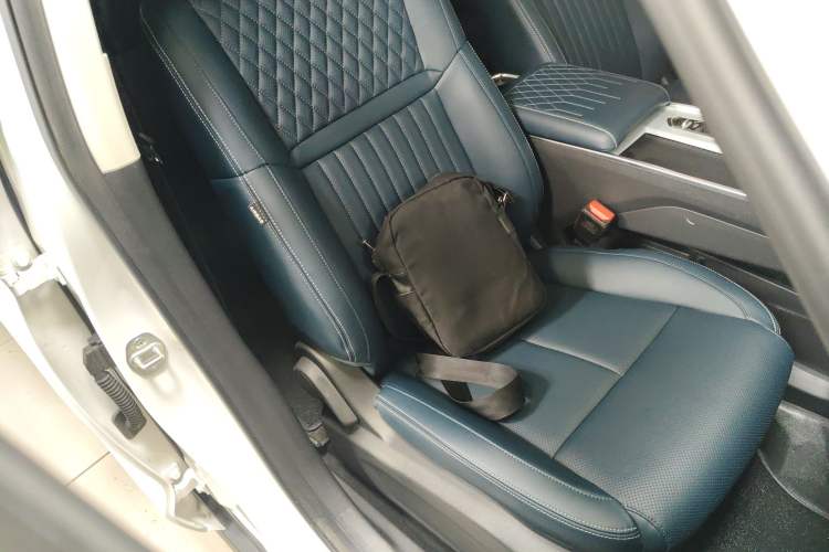 Used Geely Auto Jiajie 2023 Geely Jiaji L 1.5TD DCT Comfort Edition Right Front Seat