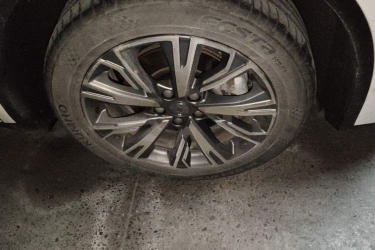 Used Geely Auto Jiajie 2023 Geely Jiaji L 1.5TD DCT Luxury Model Right Front Wheel Hub