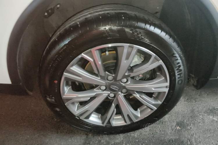 Used Geely Auto Jiajie 2023 Geely Jiaji L 1.5TD DCT Luxury Model Right Rear Wheel Hub