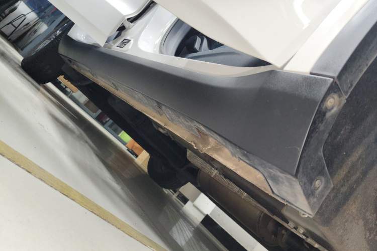 Used Geely Auto Jiajie 2023 Geely Jiaji L 1.5TD DCT Comfort Edition Right Side Sill