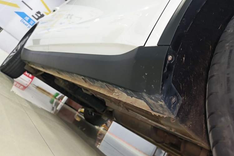 Used Geely Auto Jiajie 2023 Geely Jiaji L 1.5TD DCT Luxury Model Right Side Sill