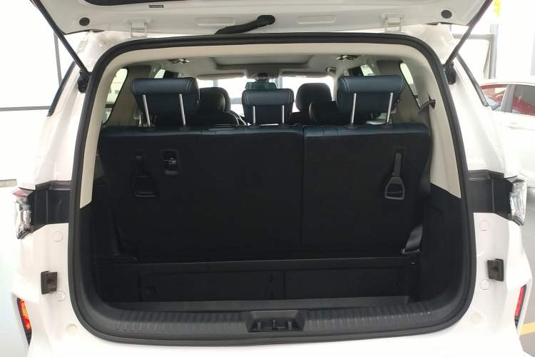 Used Geely Auto Jiajie 2023 Geely Jiaji L 1.5TD DCT Luxury Model Trunk