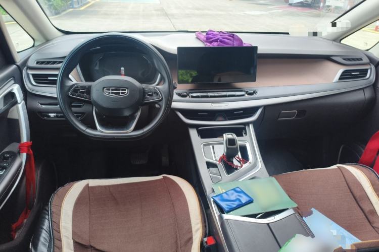 Used Geely Auto Jiajie 2025 1.5TD DCT Dragon Edition Center Console