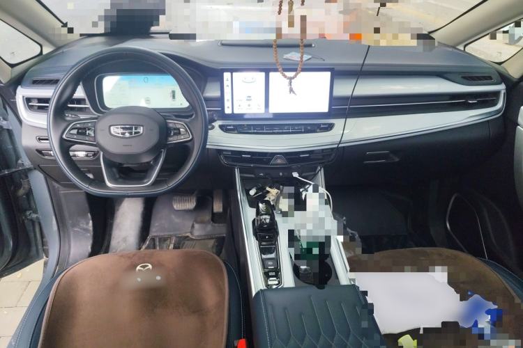 Used Geely Auto Jiajie 2025 1.5TD DCT Pengcheng Edition Center Console