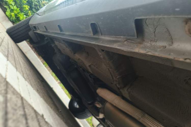 Used Geely Auto Jiajie 2025 1.5TD DCT Dragon Edition Chassis Front Right