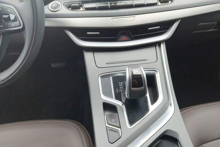 Used Geely Auto Jiajie 2025 1.5TD DCT Dragon Edition Gear Lever
