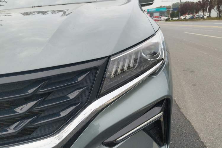 Used Geely Auto Jiajie 2025 1.5TD DCT Dragon Edition Left Front Headlight