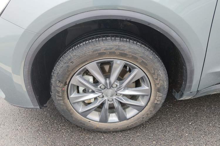 Used Geely Auto Jiajie 2025 1.5TD DCT Dragon Edition Left Front Wheel Hub