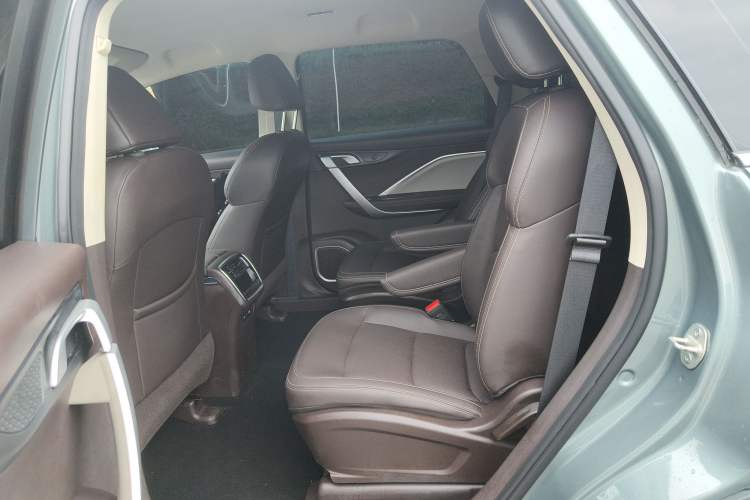Used Geely Auto Jiajie 2025 1.5TD DCT Dragon Edition Left Rear Seat