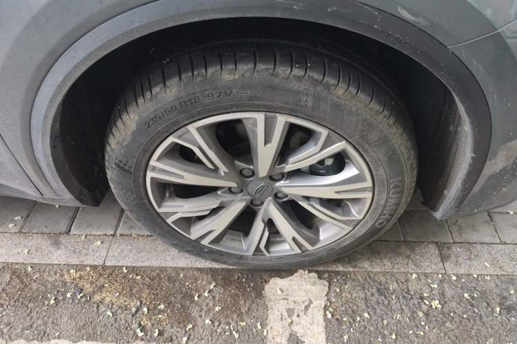 Used Geely Auto Jiajie 2025 1.5TD DCT Pengcheng Edition Right Front Wheel Hub