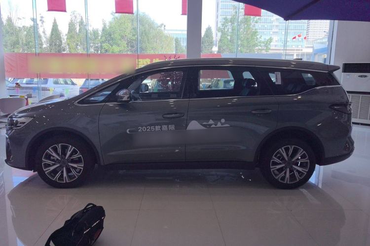 Used Geely Auto Jiajie 2025 1.5TD DCT Pengcheng Edition Exterior 3
