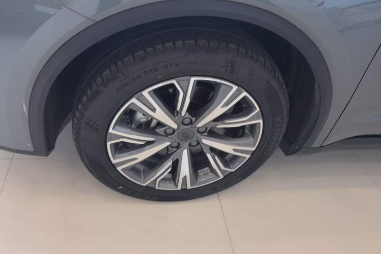 Used Geely Auto Jiajie 2025 1.5TD DCT Pengcheng Edition Exterior 7
