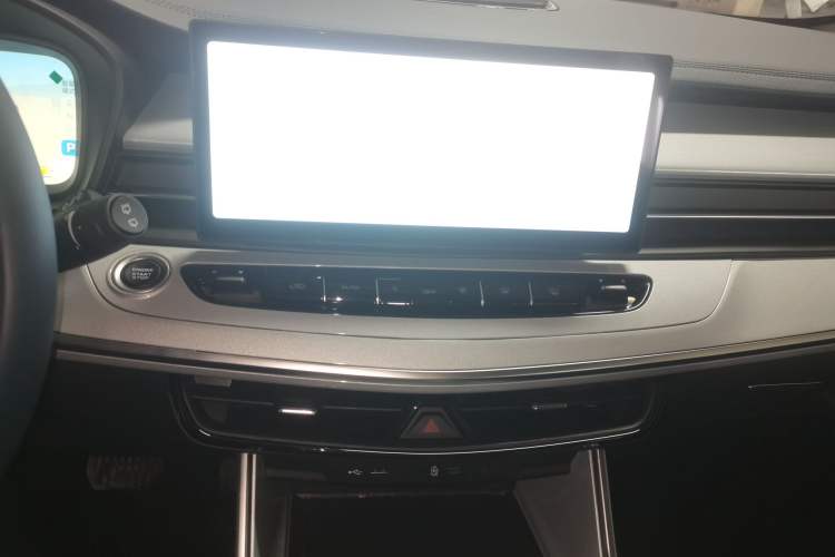 Used Geely Auto Jiajie 2025 1.5TD DCT Pengcheng Edition Audio And AC Panel
