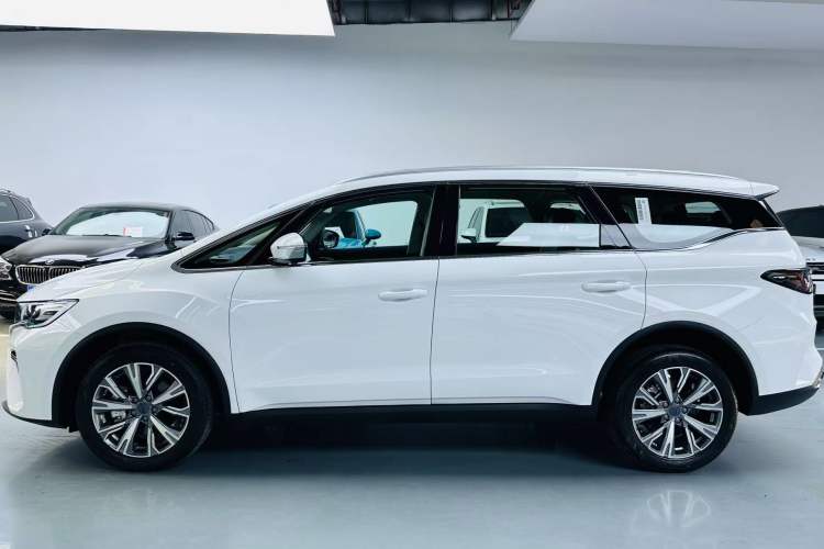 Used Geely Auto Jiajie 2025 1.5TD DCT Pengcheng Edition Exterior 3