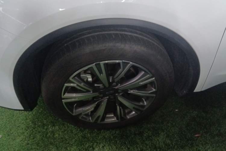 Used Geely Auto Jiajie 2025 1.5TD DCT Pengcheng Edition Exterior 4