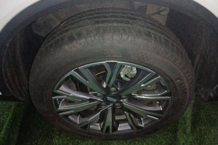 Used Geely Auto Jiajie 2025 1.5TD DCT Pengcheng Edition Exterior 5