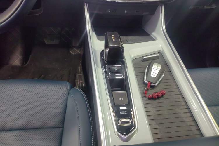 Used Geely Auto Jiajie 2025 1.5TD DCT Pengcheng Edition Gear Lever